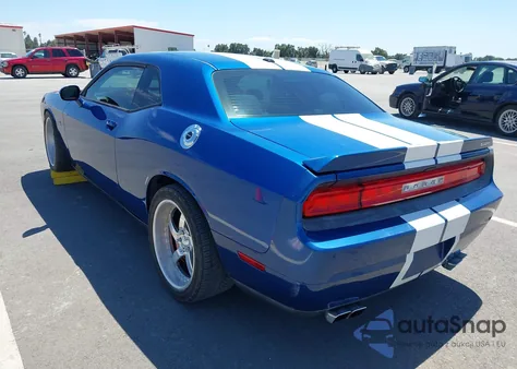 2011 Dodge Challenger Srt8 z USA, uszkodzony, nr VIN 2B3CJ7DJ9BH501345